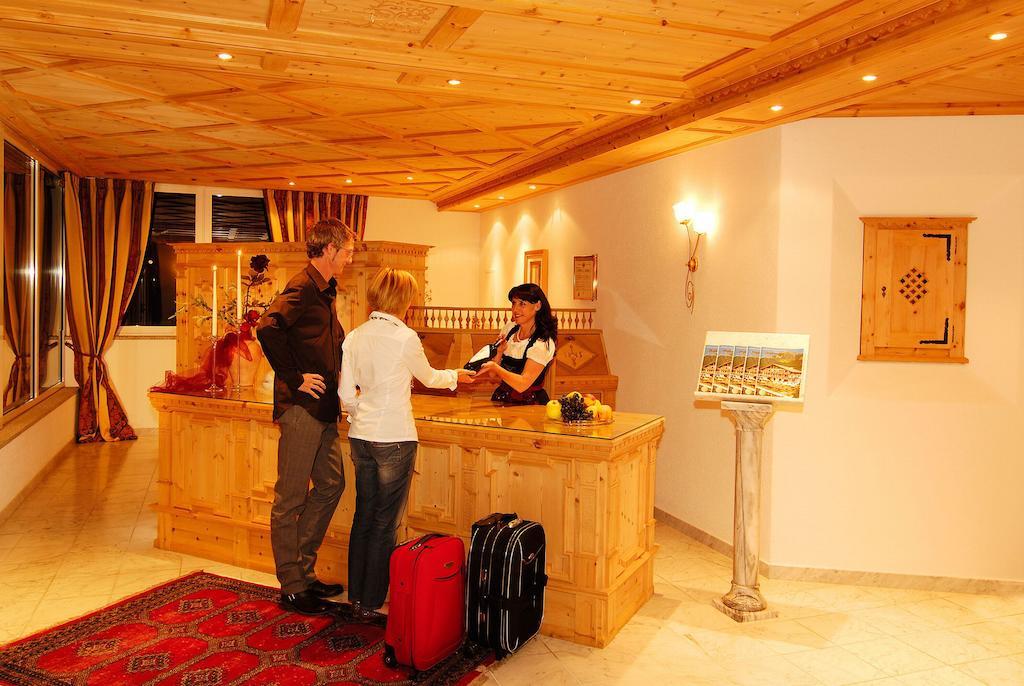 Alpentirolis Hotel Eksteriør billede
